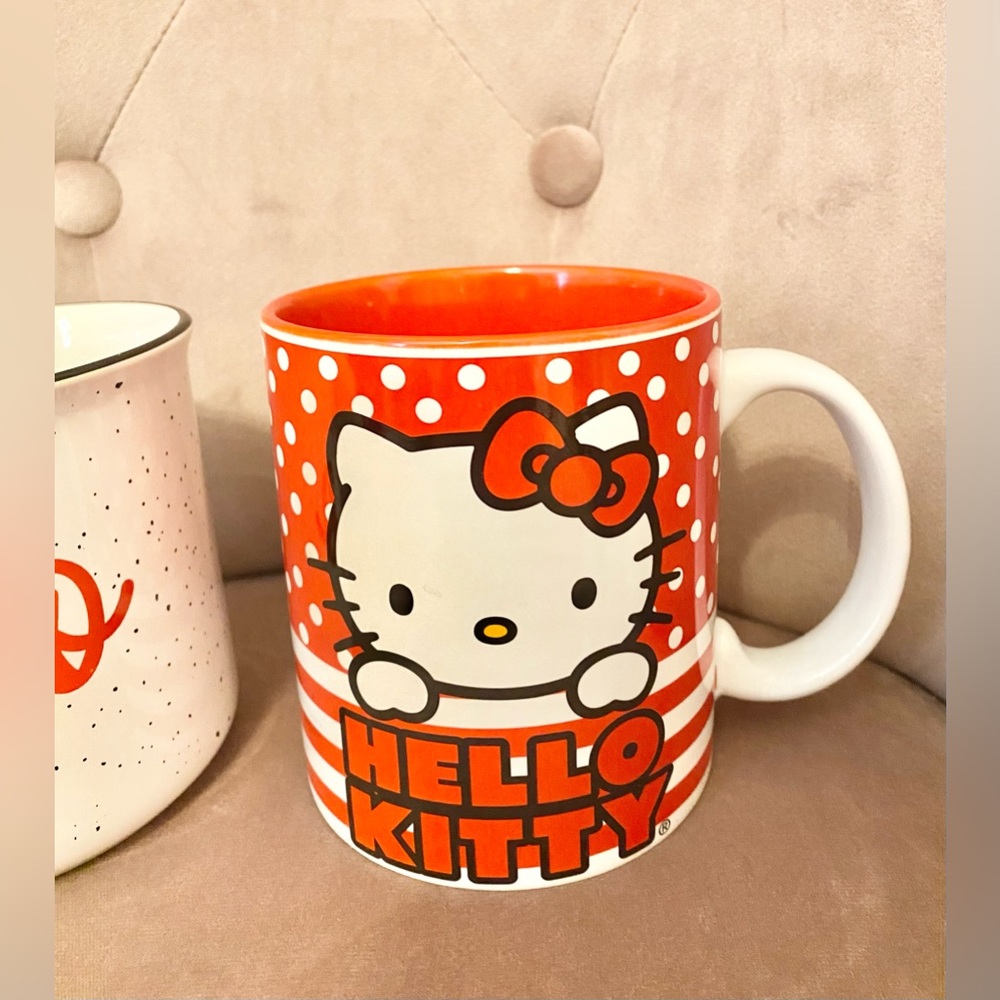 ❤️🤍Hello Kitty🤍❤️ - Picture 3 of 8